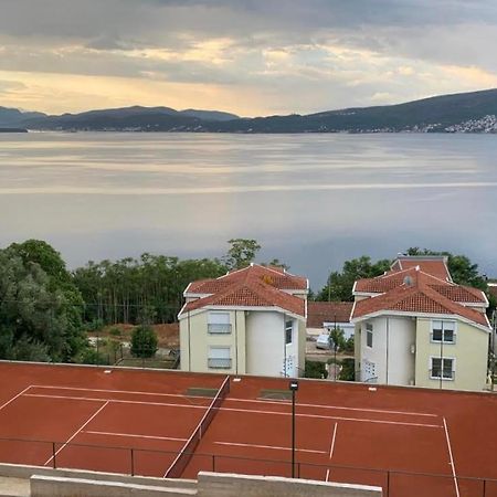Adriadome Apartments Bijela Bagian luar foto