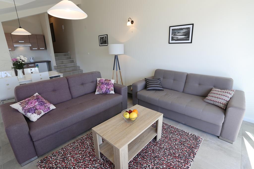 Adriadome Apartments Bijela Bagian luar foto