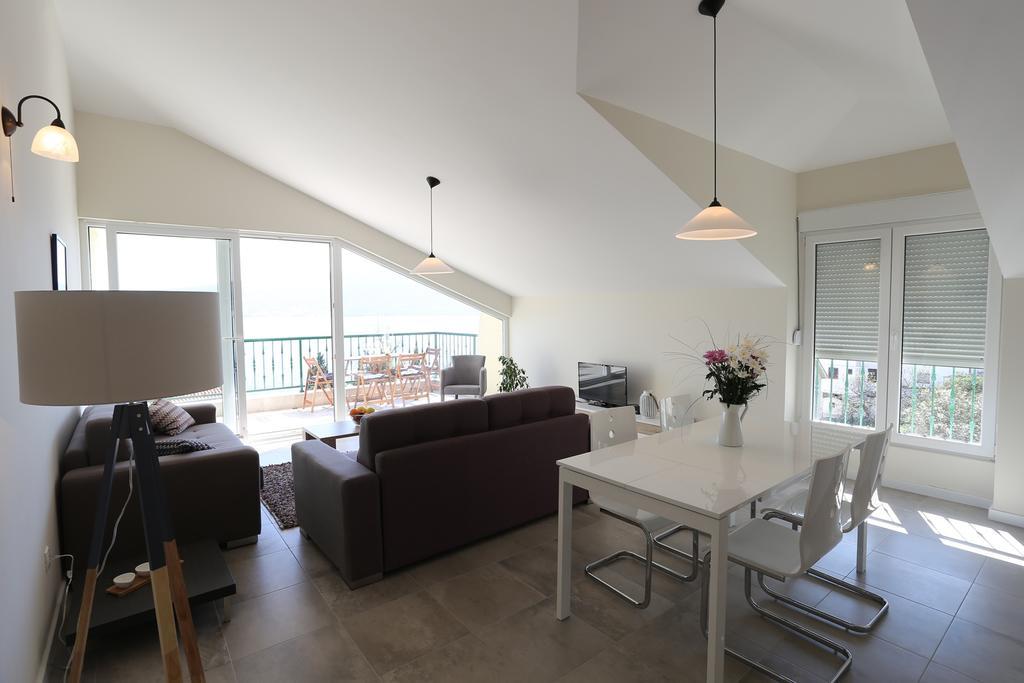 Adriadome Apartments Bijela Bagian luar foto
